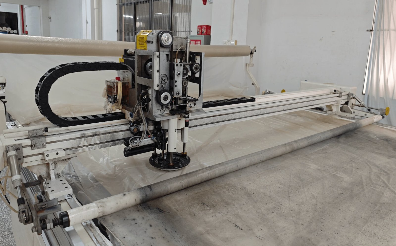Automated fabric cutting at AINIAN