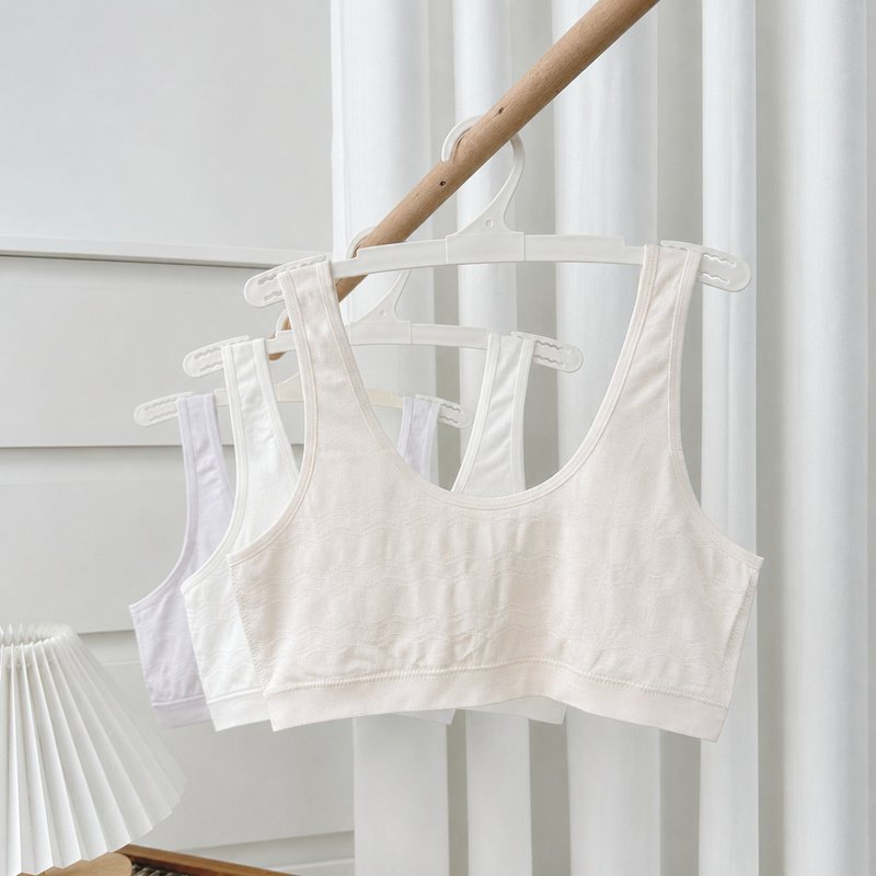 Teen girls' camisole style 3957