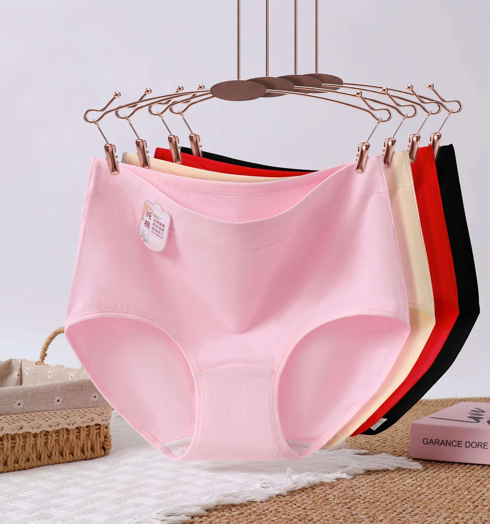 Women's underwear style 819 alternate view