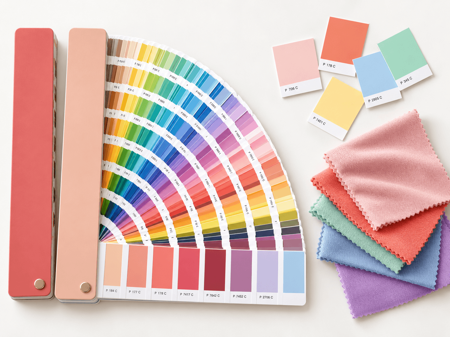 Pantone color matching and custom fabric dyeing at AINIAN factory